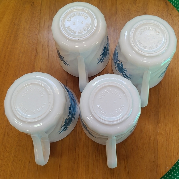 COPY - Set of Four Vintage Corning Blue Rose - Picture 4 of 11